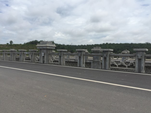 Jembatan Menuju Komplek Perkantoran Baru Walikota Dicoret dan Dirusak OTK