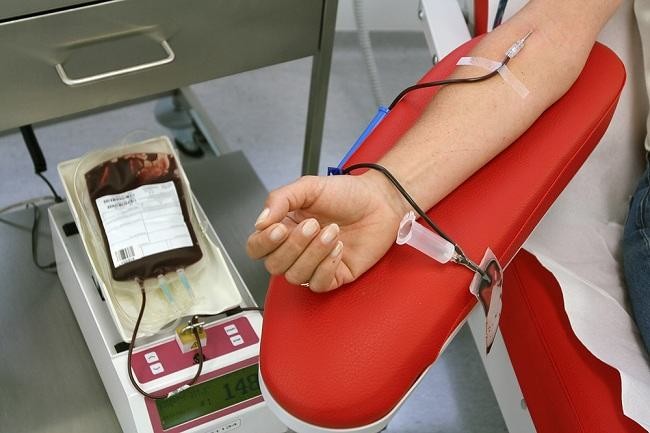 Aksi Donor Darah Furaya Lebihi Target