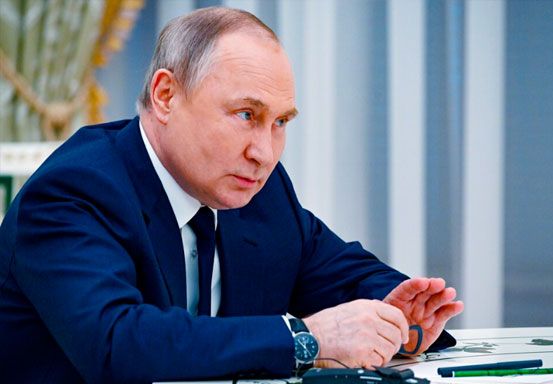 Putin Teken Dekret untuk Balas Sanksi Ekonomi Barat