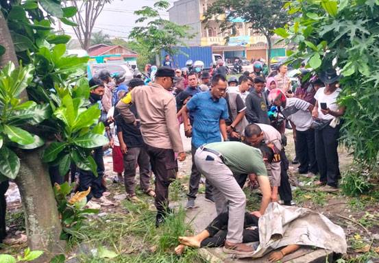 Breaking News: Ada Mayat Tergeletak di Jalan SM Amin Pekanbaru