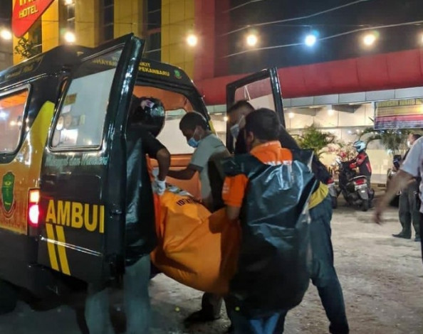 Pria Paruh Baya Ditemukan Tewas dalam Mobil yang Terparkir di Depan Hotel Pekanbaru