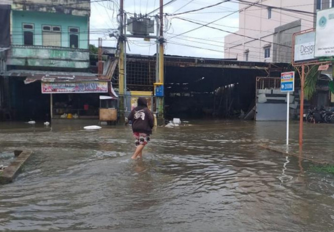 Diguyur Hujan Deras, Sejumlah Wilayah Pekanbaru Kebanjiran