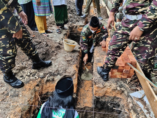 Purwaji Lakukan Peletakan Batu Pertama Pembangunan Rumah Toleransi Ansor Riau