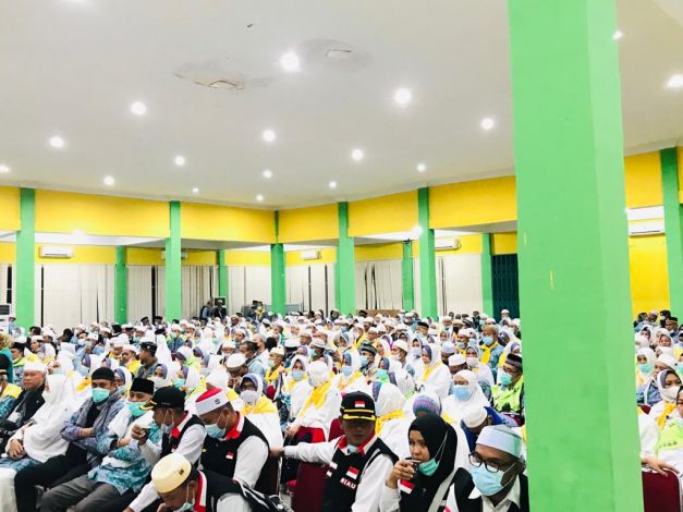 Negatif Covid-19, 446 Jemaah Haji Riau Kloter 7 BTH Dipulangkan ke Daerah Masing-masing