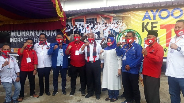Didukung Empat Partai, Wahyu Adi-Supriati Mendaftar ke KPU