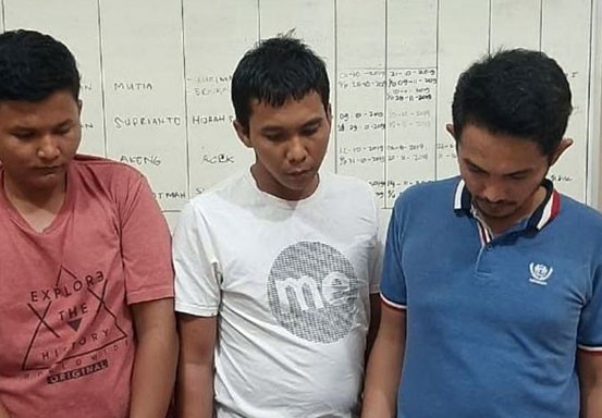 Tiga Pria Ini Kepergok Polisi Sedang Transaksi Sabu-Sabu