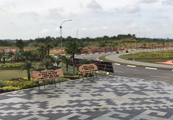 Sekda Definitif Kota Pekanbaru Dilantik, Ratusan Karangan Bunga Hiasi Komplek Perkantoran Tenayan