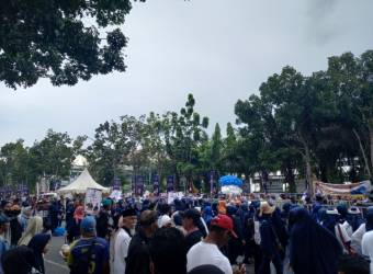 Ribuan Masyarakat Sambut Kedatangan Anies Baswedan di Pekanbaru