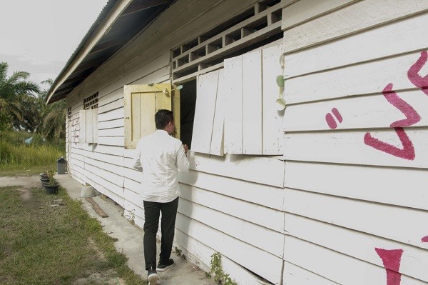 Zukri Prihatin Masih Ada Sekolah Berdinding Papan di Langgam, Pelalawan