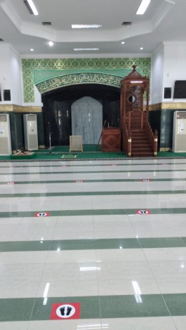 Masjid Raya Annur Laksanakan Salat Jumat, Jemaah Harus Patuhi Protokol Kesehatan
