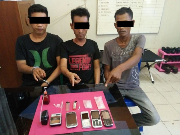 Polisi Gerebek Pesta Narkoba di Rumbio Jaya