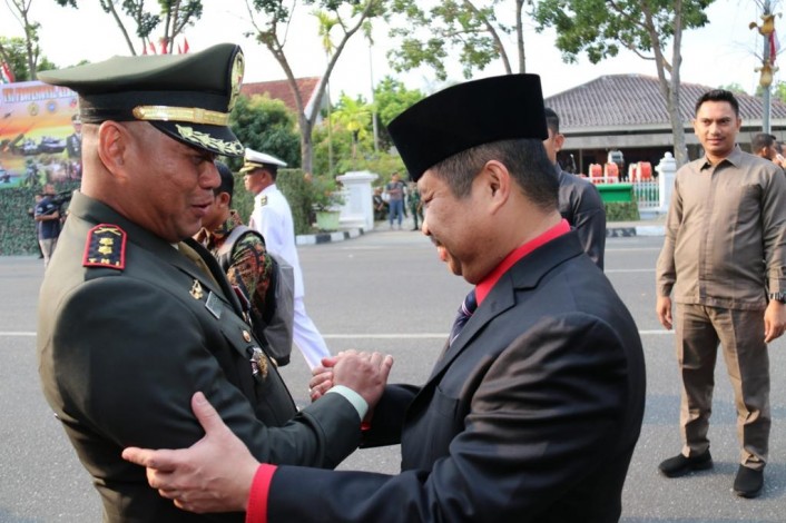 Amril Mukminin: Bersama Rakyat TNI Kuat