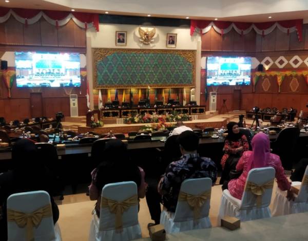 DPRD Riau Umumkan Pengunduran Syamsuar dari Jabatan Gubernur Riau