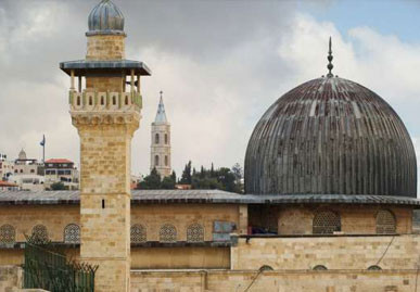 Tanpa Alasan, Pejabat Palestina Dilarang Masuk Masjid Al-Aqsa