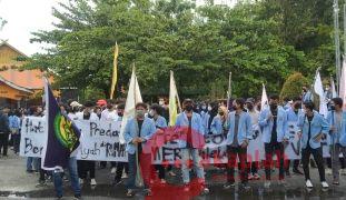 Kawal Keputusan Rektor Soal Dugaan Pelecehan Seksual, Mahasiswa FISIP Unri Long March ke Rektorat