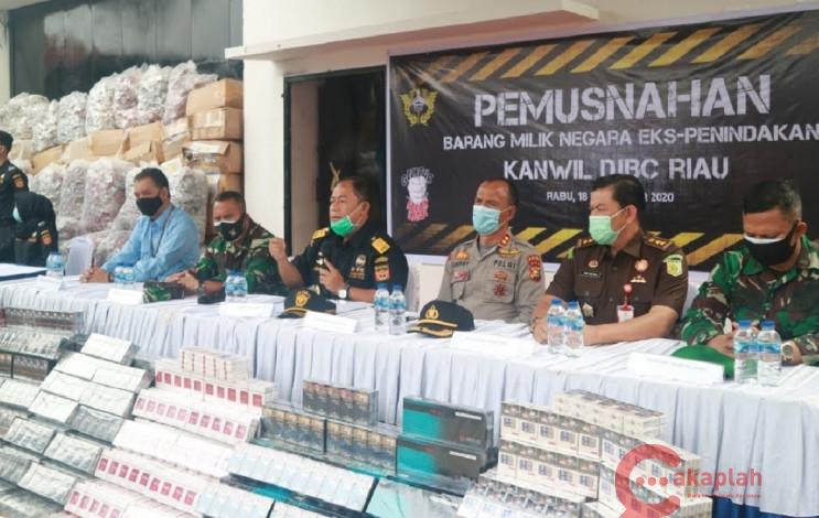 Sepanjang 2020, DJBC Riau Paling Banyak Tangkap Rokok Ilegal