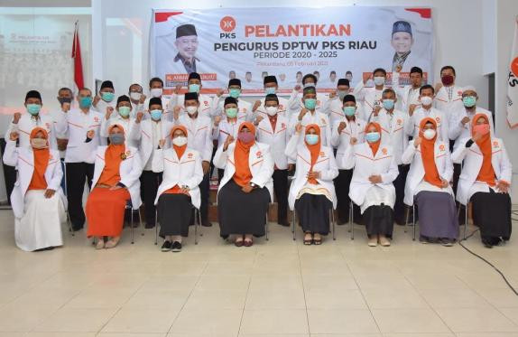 Presiden PKS Lantik Pengurus DPW PKS Riau, 7 Anggota DPRD Isi Jabatan Strategis