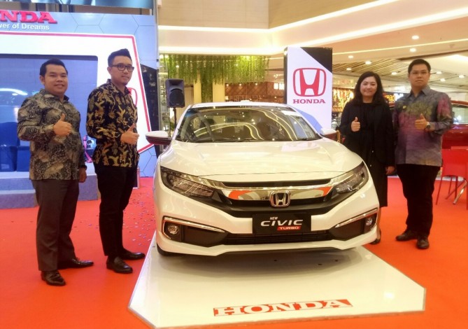 Generasi Terbaru Honda Civic dan Mobilio Resmi Diperkenalkan di Riau
