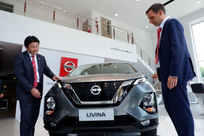 Dua Mobil Terbaru Nissan Resmi Mengaspal di Riau