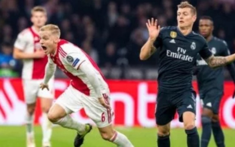 Menang Telak, Ajax Sukses Singkirkan Madrid di Liga Champions