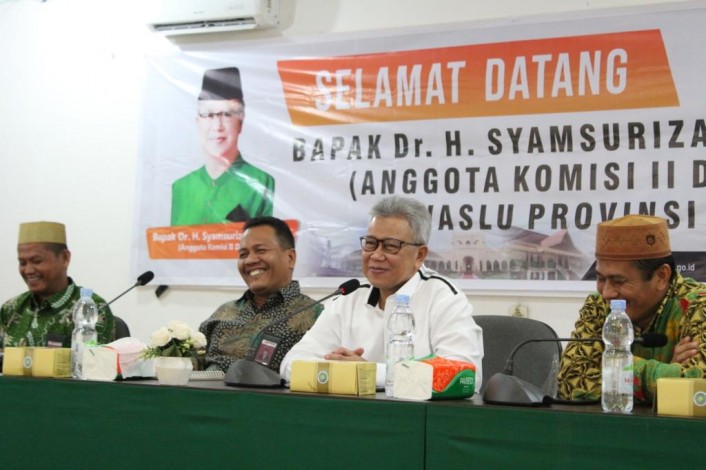 Anggota DPR RI Syamsurizal Kunjungi Bawaslu Riau
