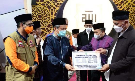 Bantuan Riau untuk Korban Gempa Pasaman dan Pasbar Diterima Gubernur Sumbar