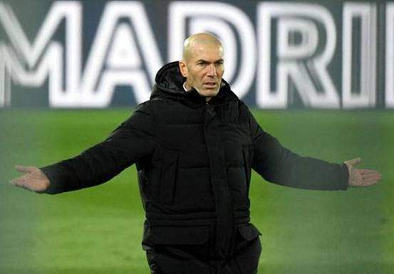 Zidane Disebut Tak Mungkin Melatih Chelsea, Alasannya Receh Banget