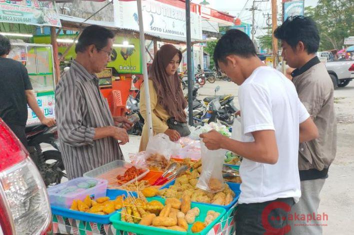 Pedagang Takjil di Pekanbaru Naikkan Harga Imbas Mahalnya Minyak Goreng
