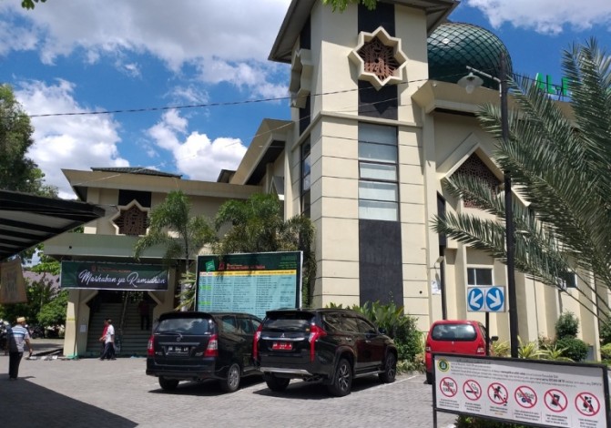 Masjid Al Falah DM Sediakan Makanan Gratis Saat Buka dan Usai Tarawih