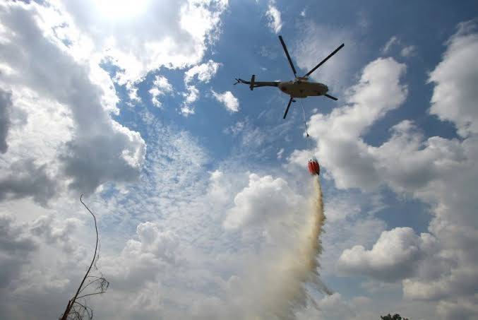 Antisipasi Karhutla, Pusat akan Kirim Tiga Helikopter Water Bombing ke Riau
