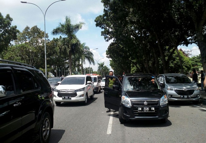 GoCar Unjuk Rasa Depan Kantor Gojek, Jalan Sudirman Macet