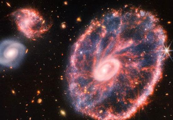 Teleskop James Webb Abadikan Momen Galaksi Cartwheel Memperlihatkan Cincin Warna Berputar