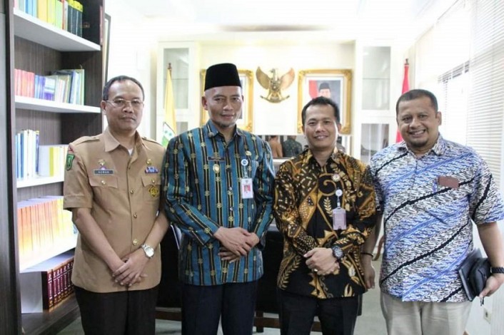 Ayat Cahyadi Terima Kunjungan Bawaslu Provinsi Riau