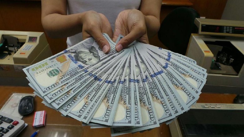 Mulai 3 September, Bawa Uang Kertas Asing Lebih dari Rp1 Miliar Bakal Disanksi