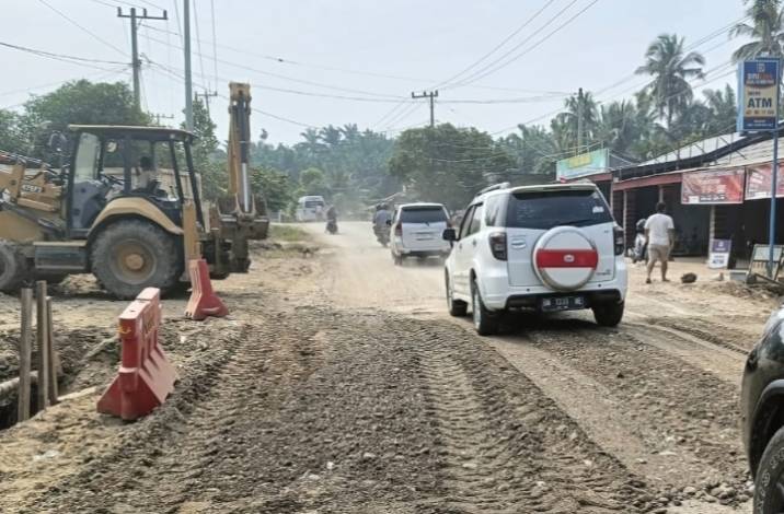 Jalan Lintas Pasir Pangaraian - Ujung Batu Putus, PUPR Riau: Sudah Ditangani
