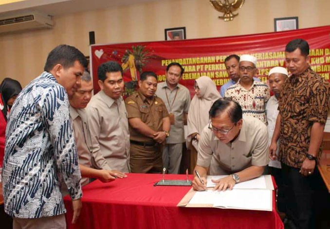 PTPN V Teken MoU Peremajaan 725 Hektar Sawit KUD Makarti Jaya