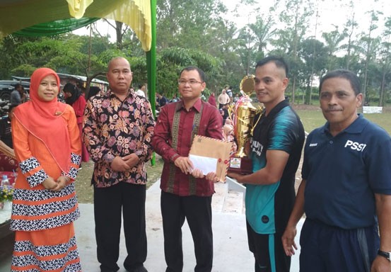 Kalahkan IKA, Fakultas Hukum Unilak Juara Rektor Cup 2019