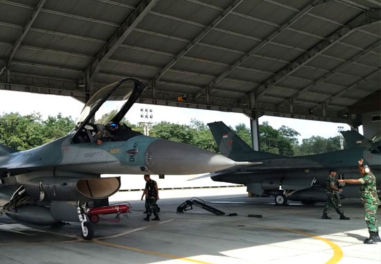 Amankan NKRI, Lanud Roesmin Nurjadin Pekanbaru Kirim Empat Pesawat Tempur F-16 ke Natuna
