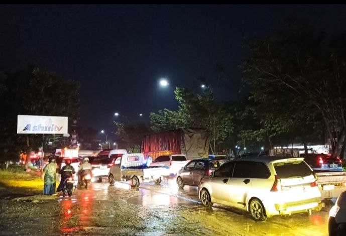 Pasca U-turn Simpang Stadion Ditutup Tugu Songket Kerap Macet, Ambulance Terjebak