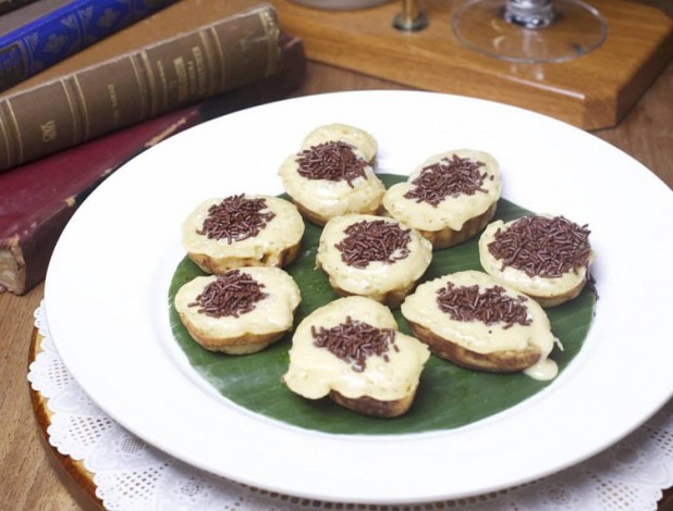 Nikmati Kue Cubit di Warung Koffie Batavia Pekanbaru