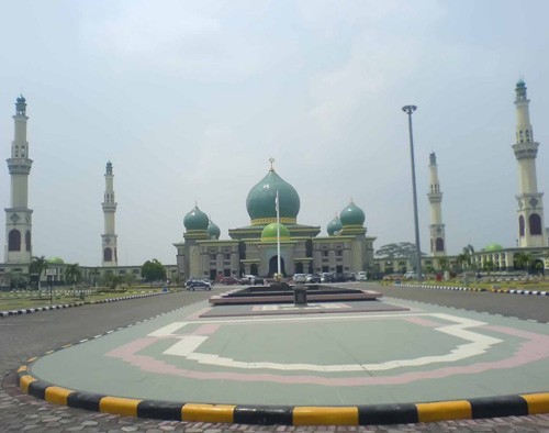 Kritisi Aturan Toa Masjid, DPRD Riau: Pemerintah Pusat Atur Harga Barang dan Sembako Saja