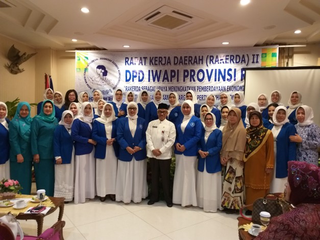 Gelar Rakerda II, Iwapi Riau Siapkan Program Strategis Pemberdayaan Perempuan Mandiri