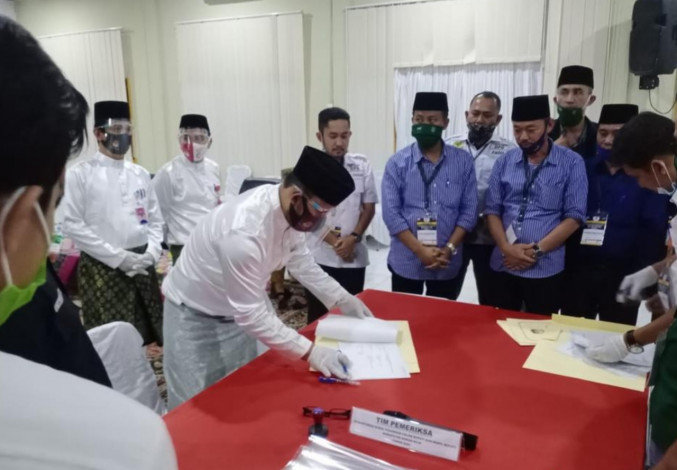Afrizal - H Sulaiman Bapaslon Terakhir Mendaftar ke KPU Rohil