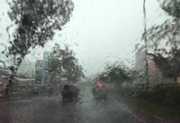 Hujan guyur Kota Pekanbaru.