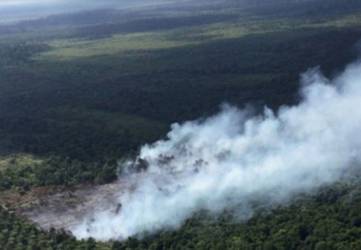 Karhutla Riau Terkendali, Helikopter Water Bombing Dialihkan ke Sumsel dan Jambi