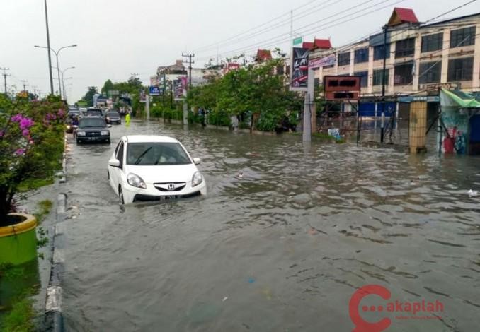 Dinas PUPR Sebut Ada 30 Titik Langganan Banjir di Pekanbaru