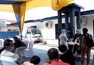 200 Warga Ikuti Rapid dan Swab Test Gratis Nasdem Riau