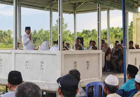 Bupati Inhil HM Wardan Kunker ke Sungai Batang: Jadi Khatib, Bahas Stunting, Hingga Serap Aspirasi Warga