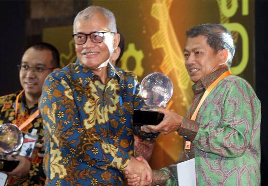 Terima Penghargaan National Lighthouse, APR Jadi Role Model Industri 4.0 Indonesia