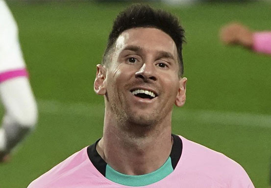 Lionel Messi Bahagia Lagi, Batal Tinggalkan Barcelona?